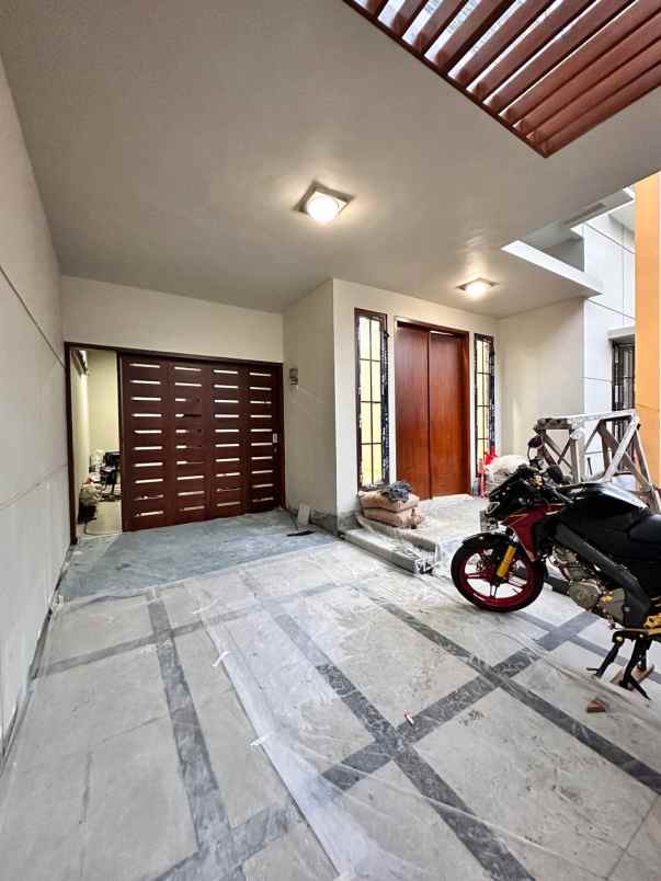 dijual rumah jl pemuda