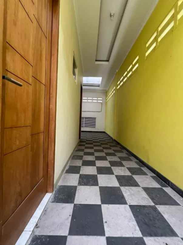 dijual rumah jl percetakan negara