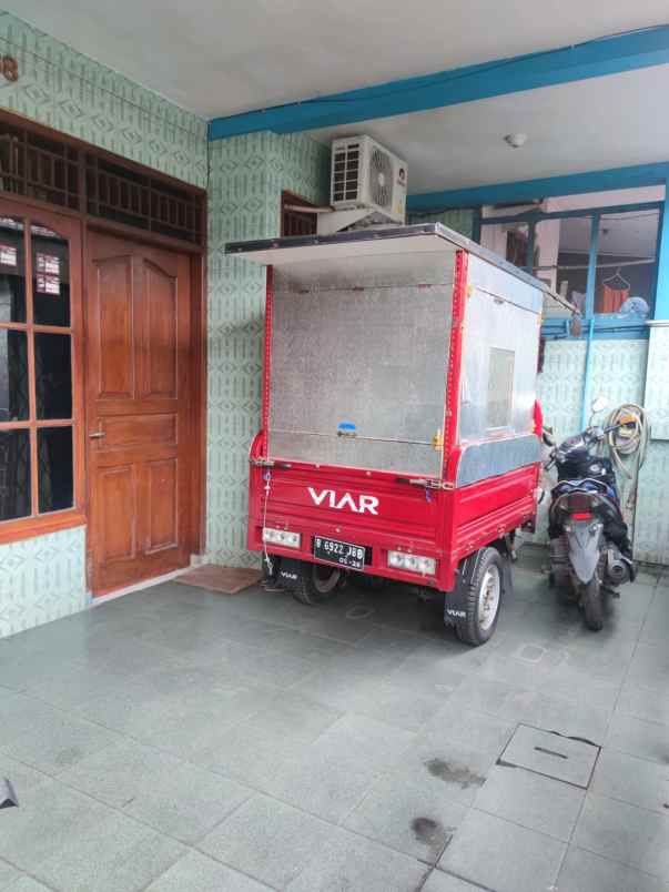 dijual rumah jl perumnas klender duren