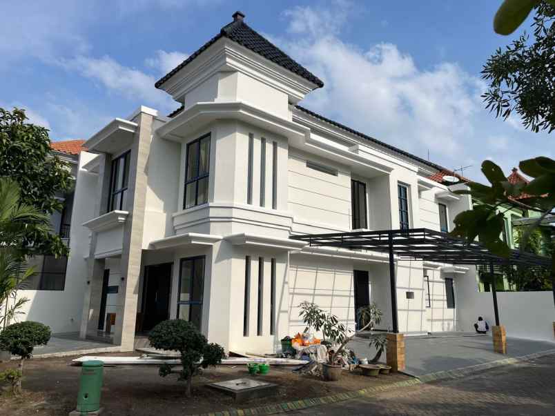 dijual rumah jl prapen indah timur