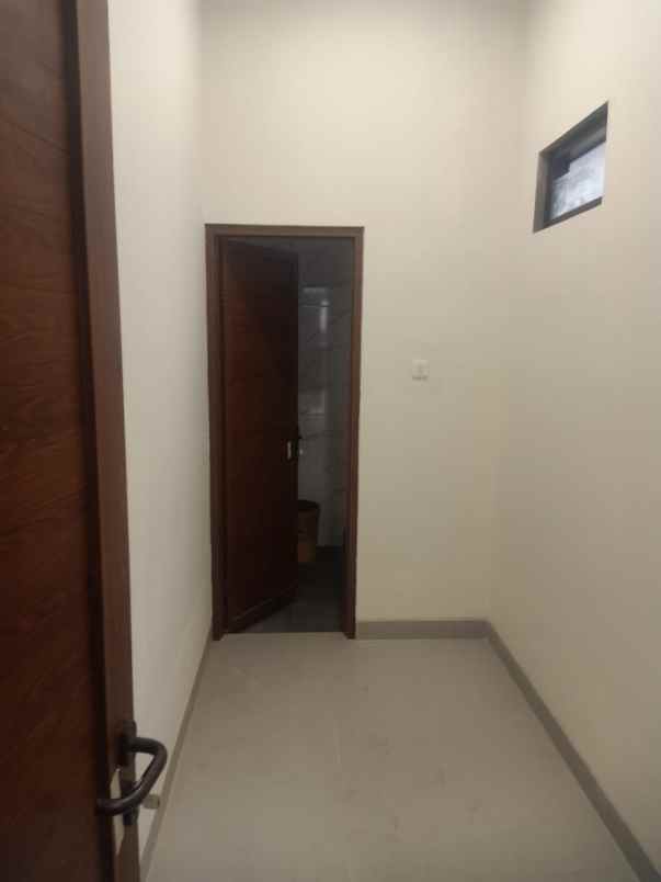 dijual rumah jl raden intan 2 duren