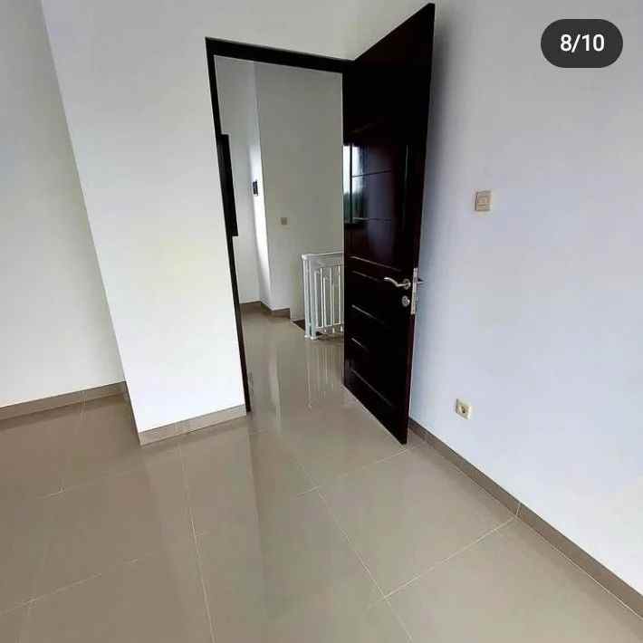 dijual rumah jl raya bukit indah