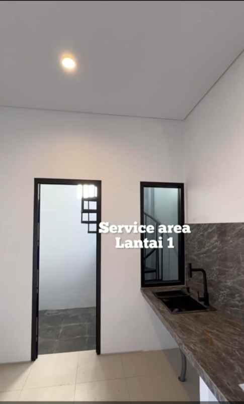 dijual rumah jl raya caman jatibening