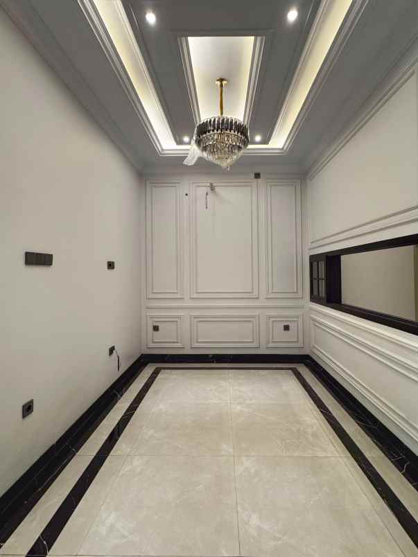 dijual rumah jl raya jagakarsa cilandak