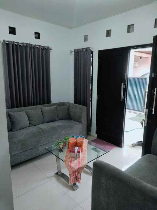 dijual rumah jl sekelimus