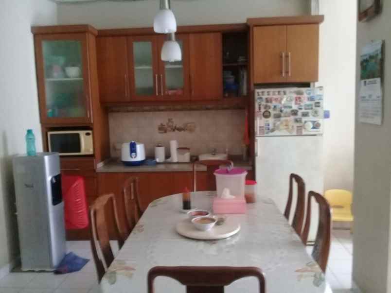 dijual rumah jln arteri kelapa 2