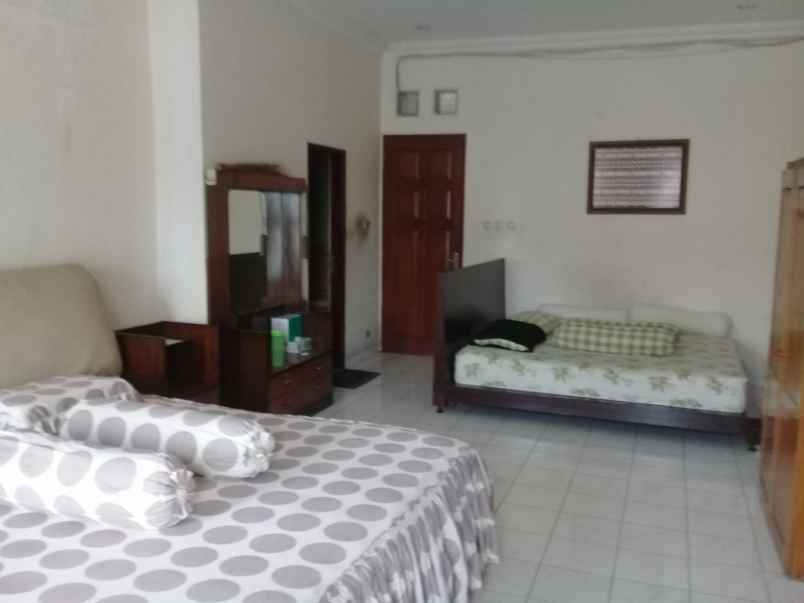 dijual rumah jln arteri kelapa 2