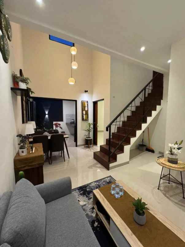 dijual rumah kaliurang km 12 5