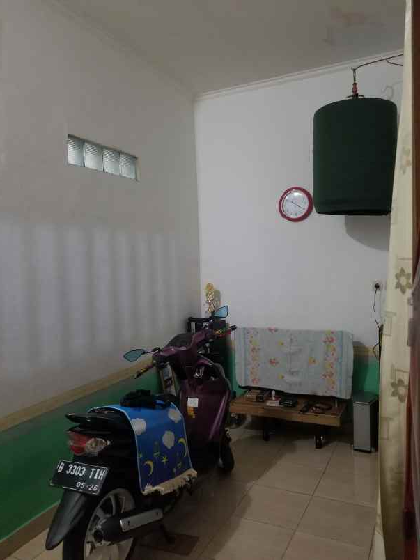 dijual rumah kampung jati cempaka