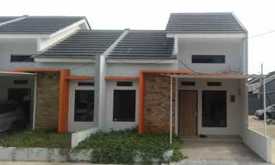 dijual rumah karang satria