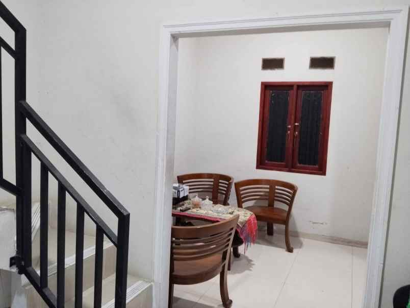 dijual rumah kav dki pondok kelapa