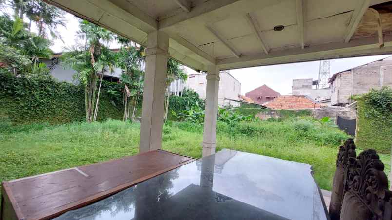 dijual rumah kebayoran baru