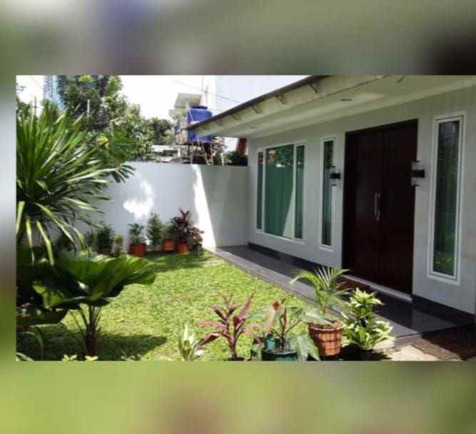 dijual rumah kebayoran baru