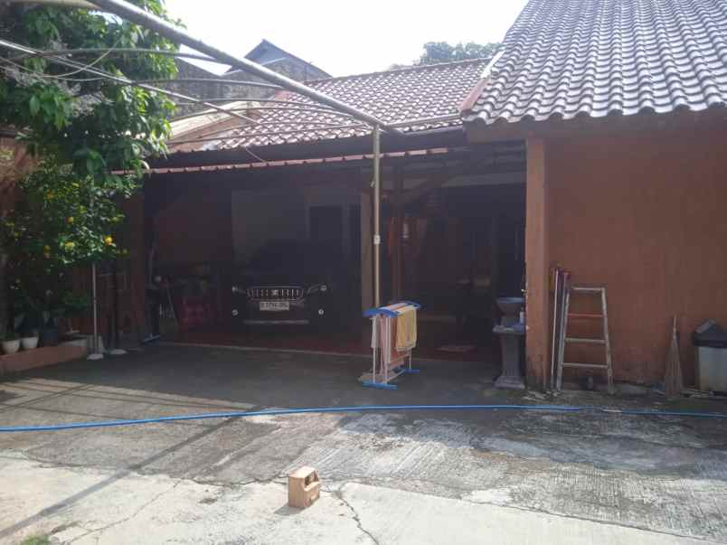 dijual rumah kebayoran lama