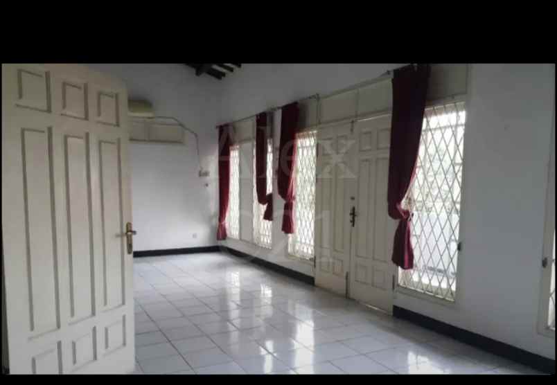 dijual rumah kebayoran lama jakarta selatan