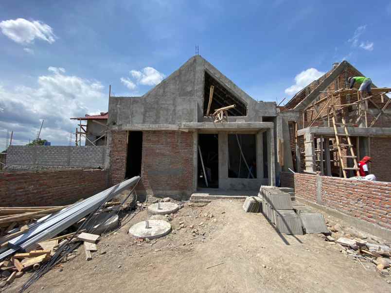 dijual rumah kebondalem lor prambanan