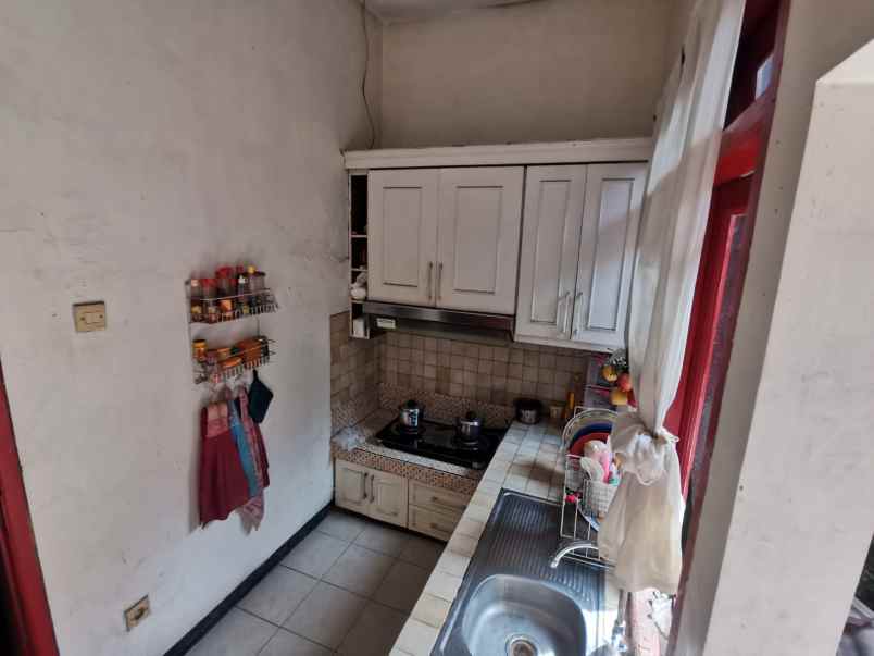 dijual rumah kebonsari