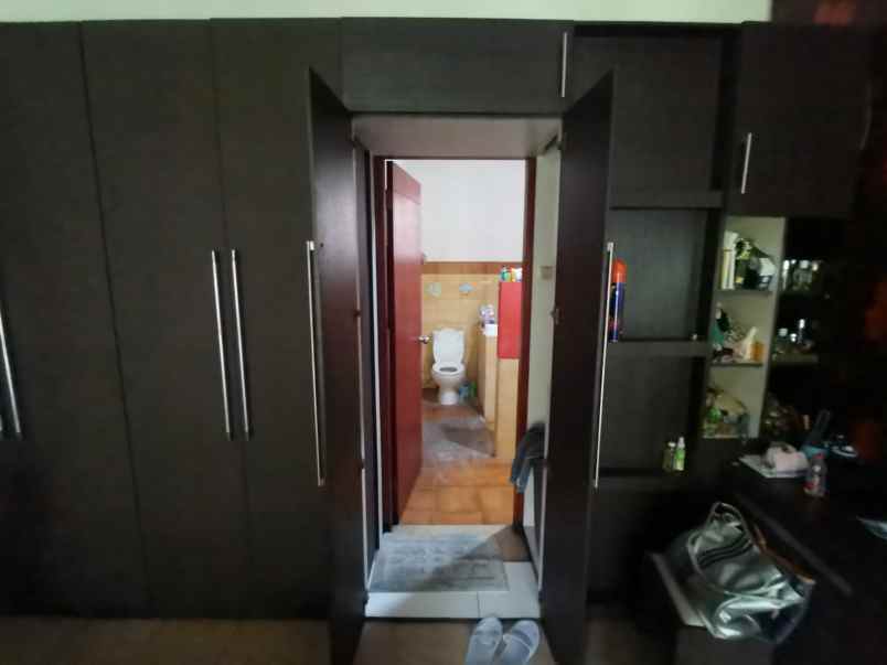 dijual rumah kebonsari