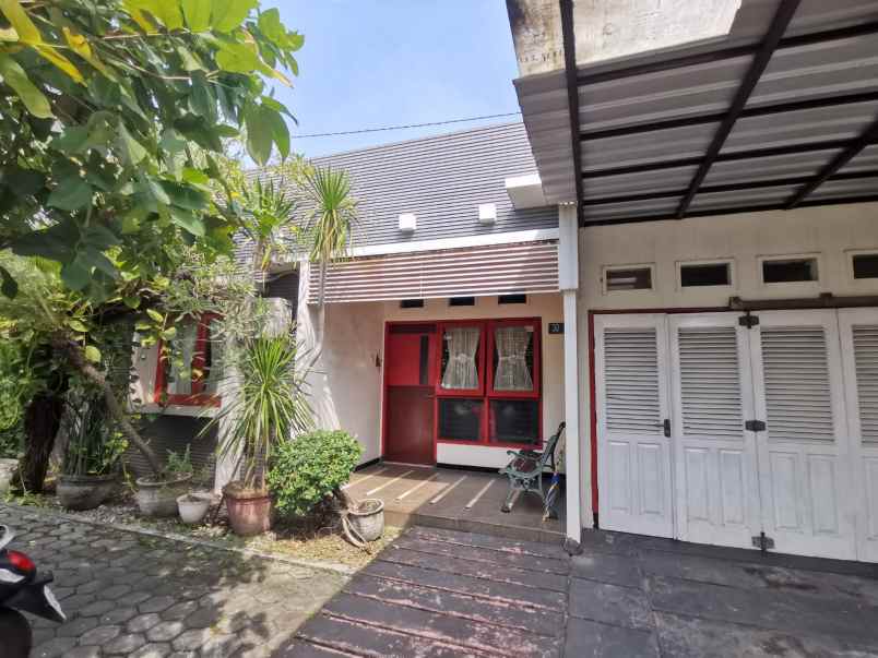 dijual rumah kebonsari