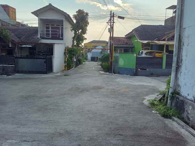 dijual rumah kec ngamprah