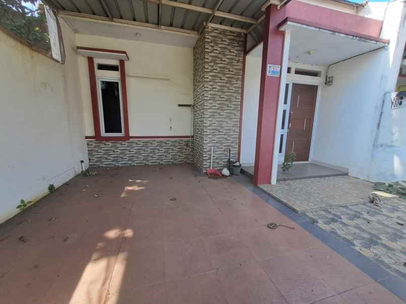 dijual rumah kel jatisari harga dibawah pasaran