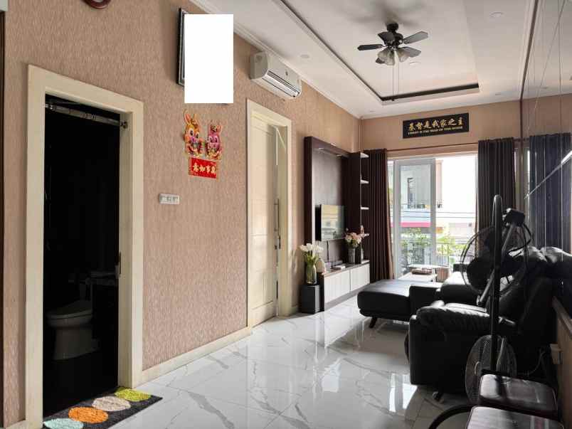 dijual rumah kelapa gading