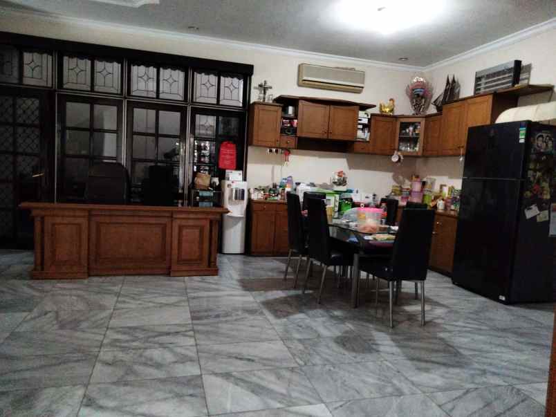 dijual rumah kelapa gading barat kec