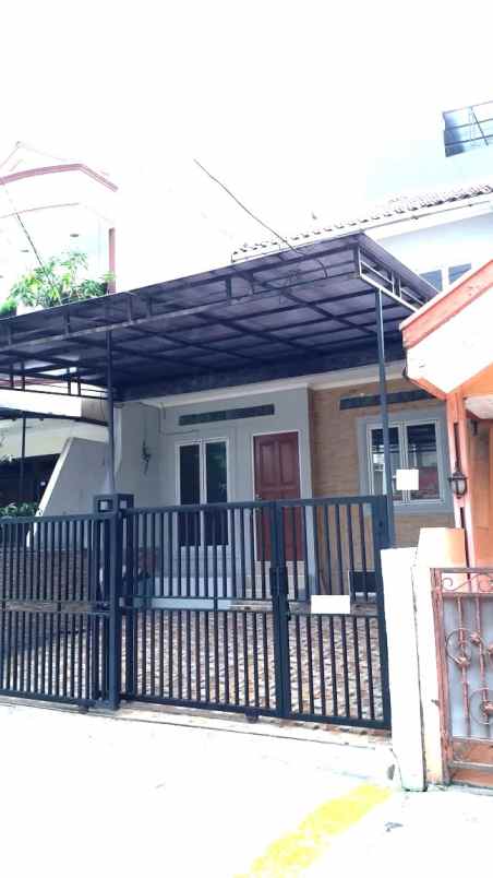 dijual rumah kelapa hibrida kelapa gading