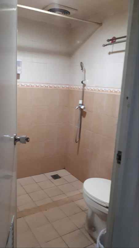 dijual rumah kelapa lilin kelapa gading