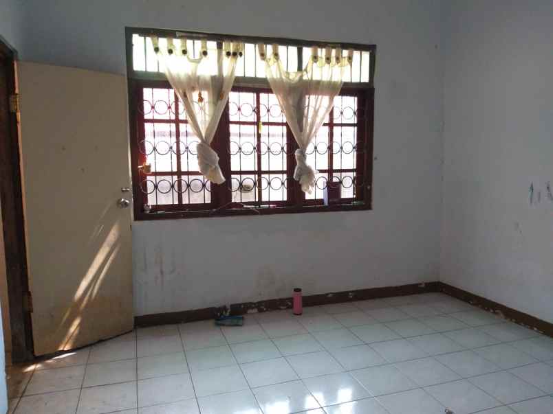 dijual rumah keluarga impian di tebet barat