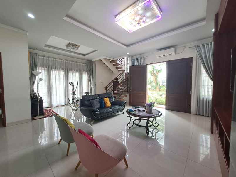 dijual rumah kh agus salim