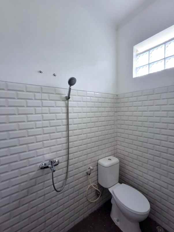 dijual rumah kinanti house jatihandap