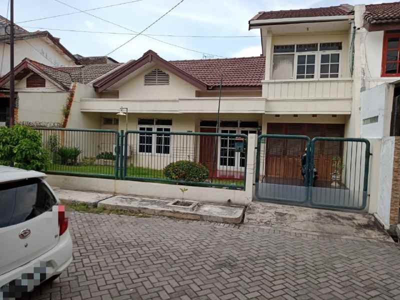 dijual rumah klampis semolo timur