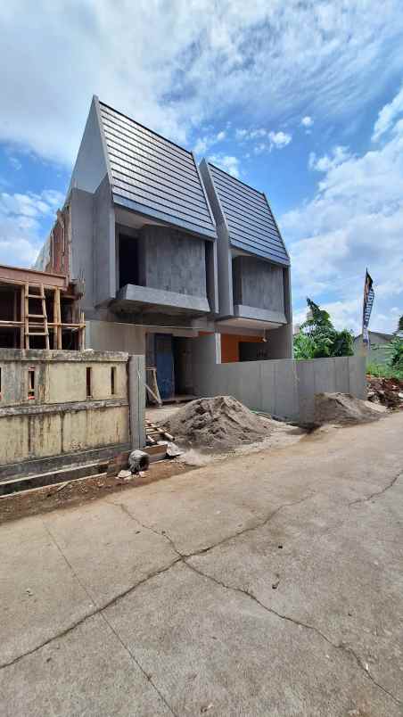 dijual rumah kodau