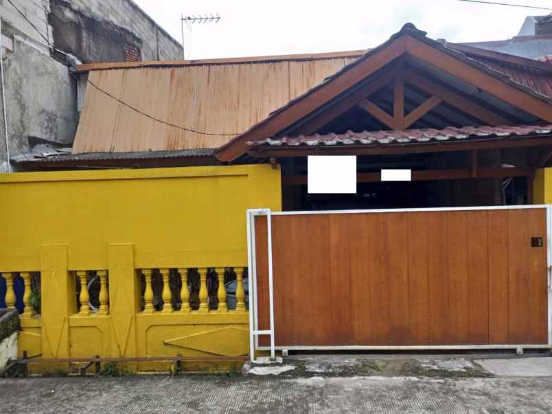 dijual rumah komp beacukai sukapura