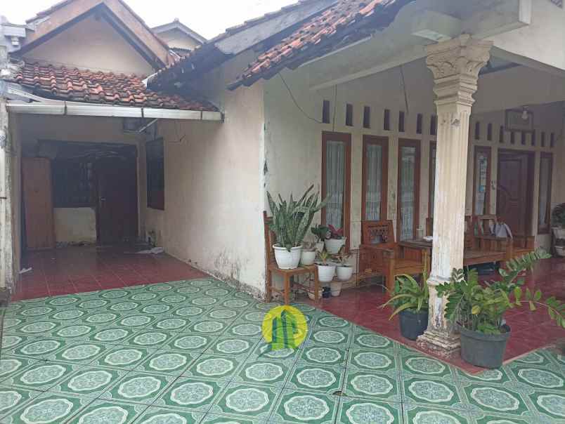 dijual rumah komp bina marga cipayung