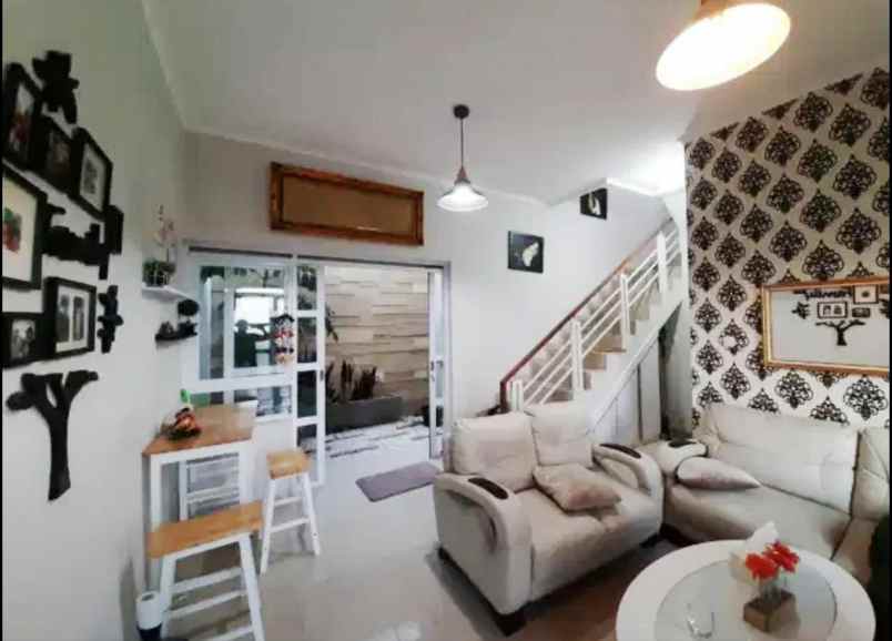 dijual rumah komp padasuka ideal bandung