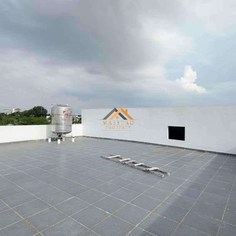 dijual rumah komplek cemara hijau jalan