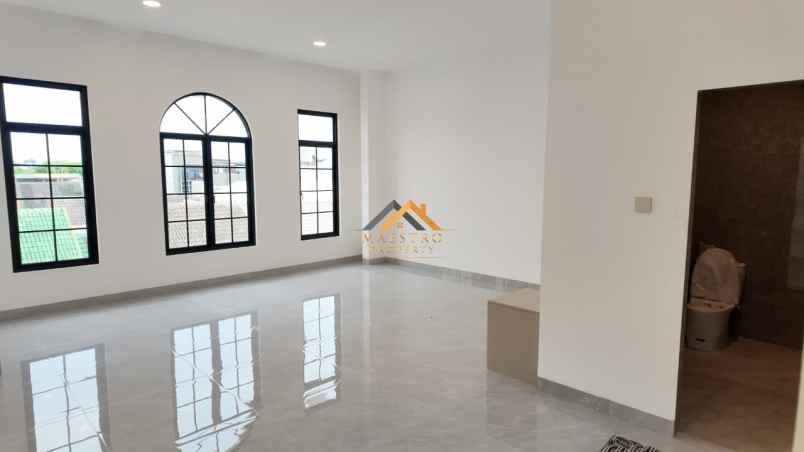 dijual rumah komplek cemara hijau jalan