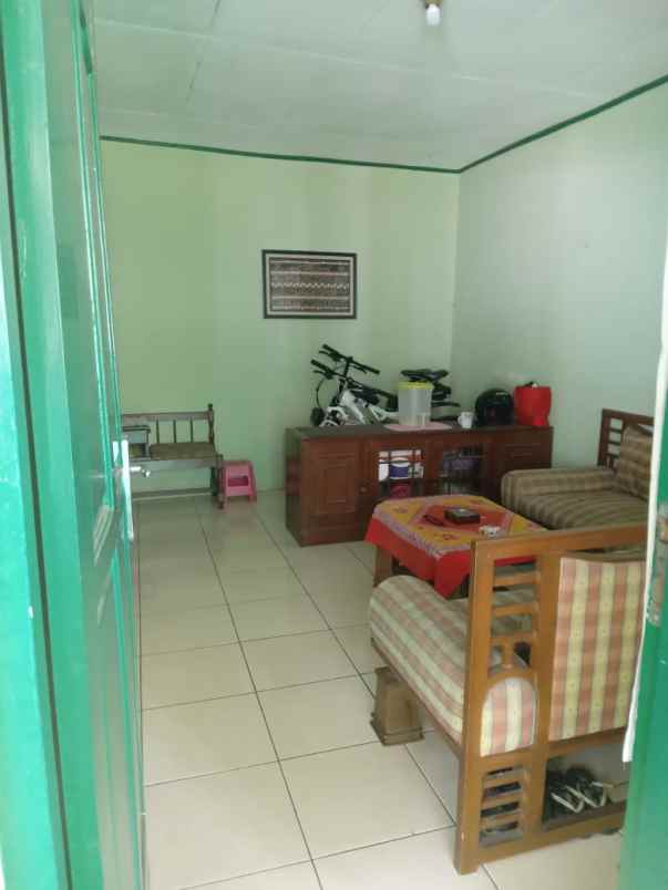 dijual rumah komplek cimindi raya