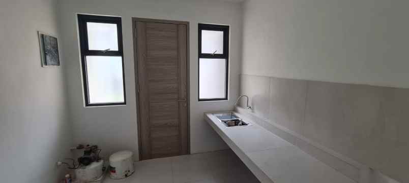 dijual rumah komplek cipinang elok 2