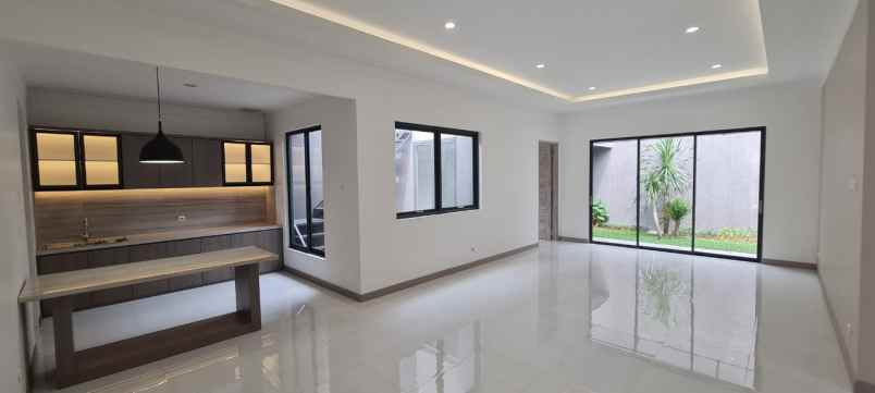 dijual rumah komplek cipinang elok 2