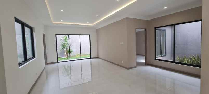 dijual rumah komplek cipinang elok 2