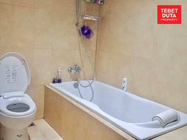dijual rumah komplek gudang peluru
