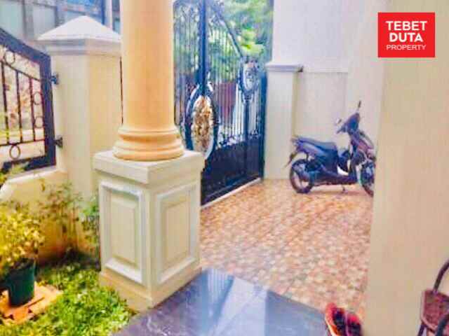 dijual rumah komplek gudang peluru