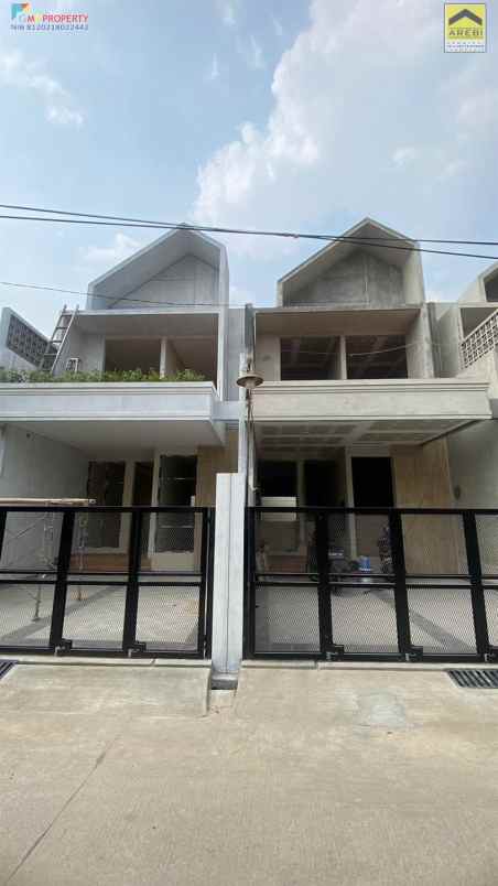 dijual rumah komplek jatiwaringin