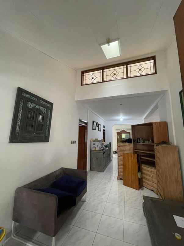 dijual rumah komplek kiara asri