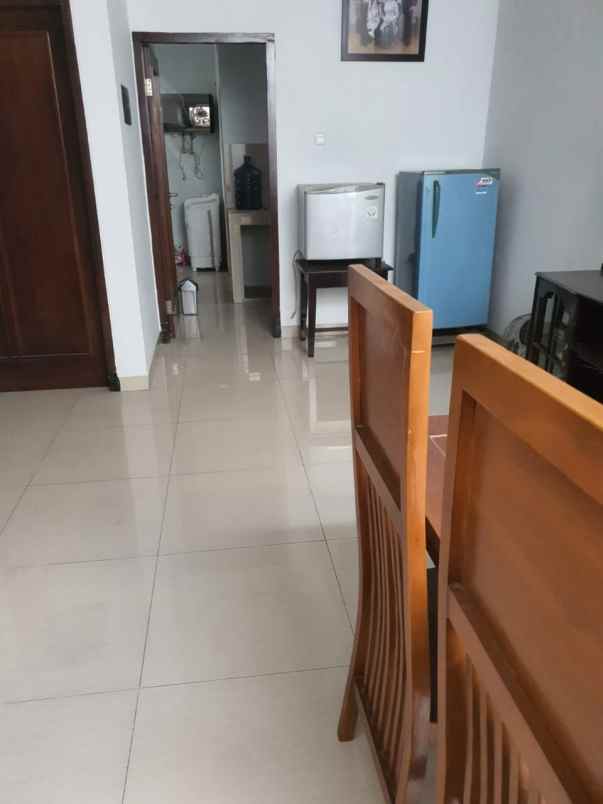 dijual rumah komplek margahayu permai
