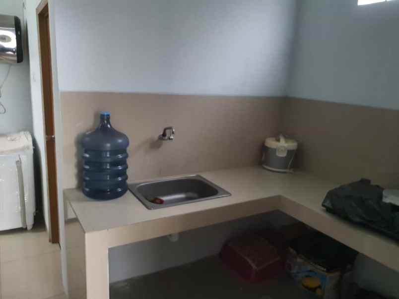 dijual rumah komplek margahayu permai