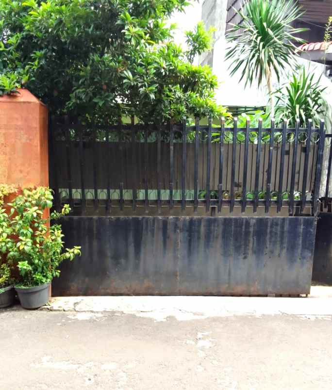dijual rumah komplek muda parsi pondok gede